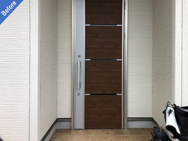 外壁塗装前の玄関廻り