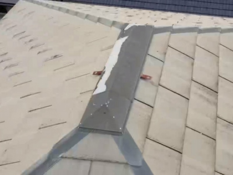 板金の塗膜の剥がれ