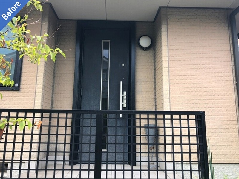 外壁塗装前の玄関廻り
