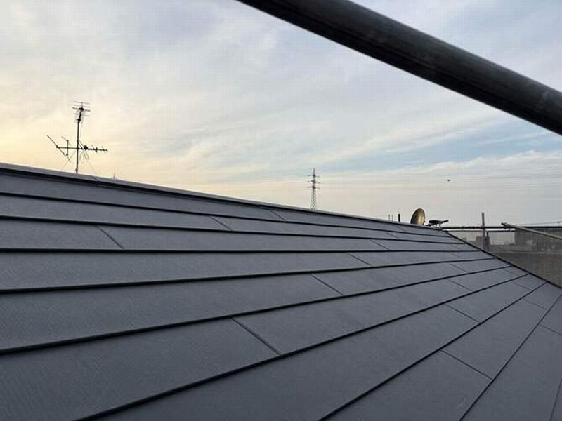 屋根カバー工法後の屋根の状態