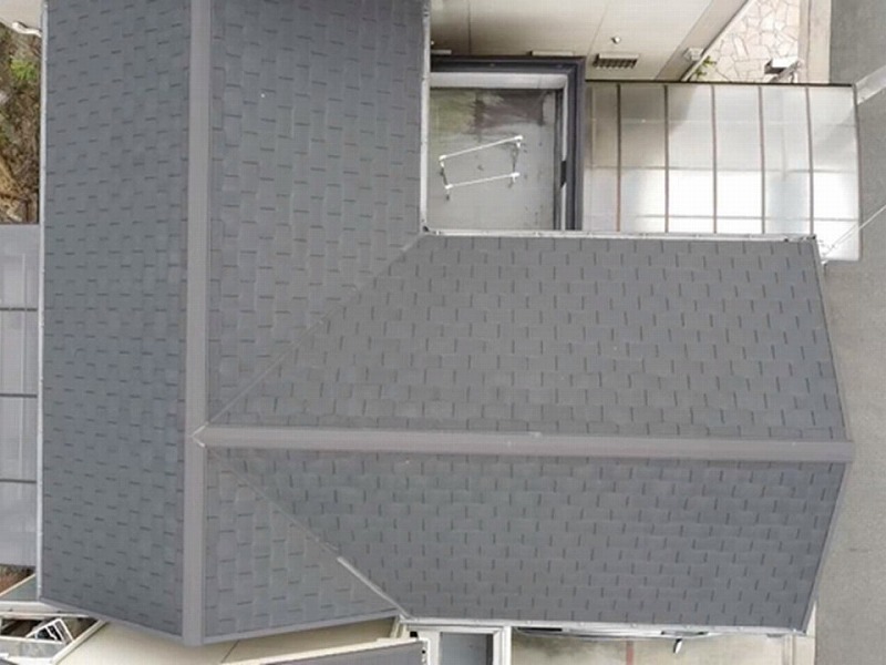 屋根のドローン点検