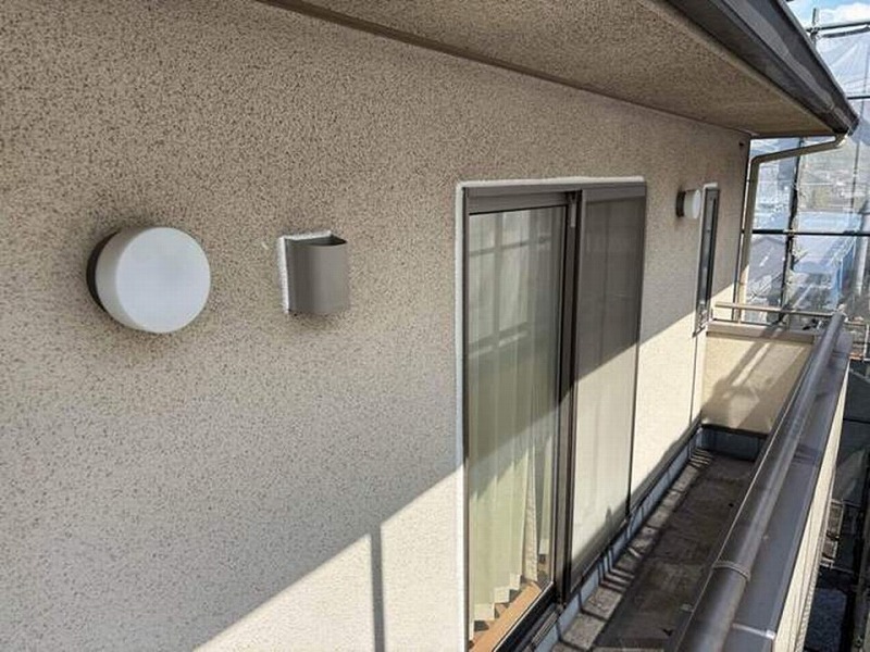 コーキング増し打ち後の外壁全体
