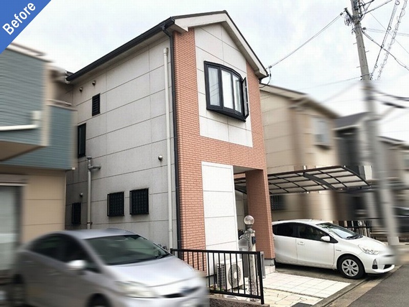 外壁塗装前のセラミック仕上げのALC外壁の戸建て