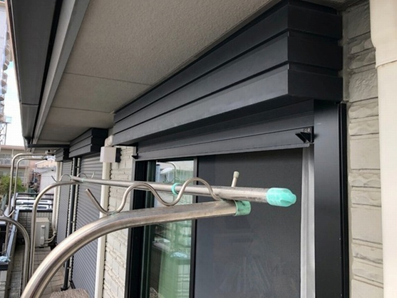 シャッターボックスや軒天などの付帯部の調査