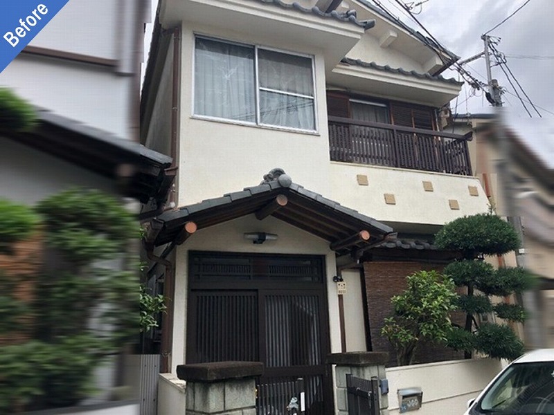 八尾市の外壁塗装前のモルタル外壁の住宅