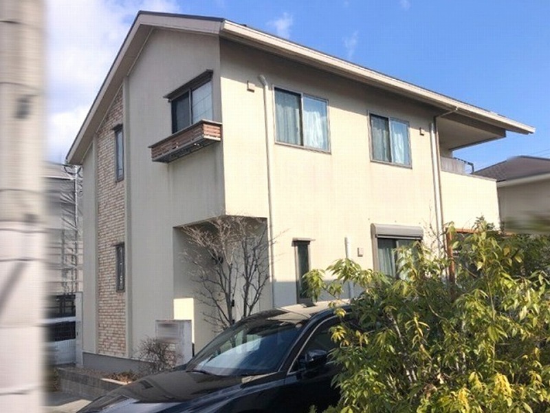 兵庫県三田市の住友林業のシーサンドコート仕上げの住宅