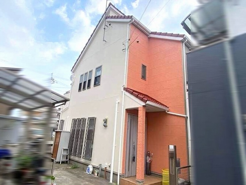松原市の外壁塗装後の窯業系サイディングの住宅