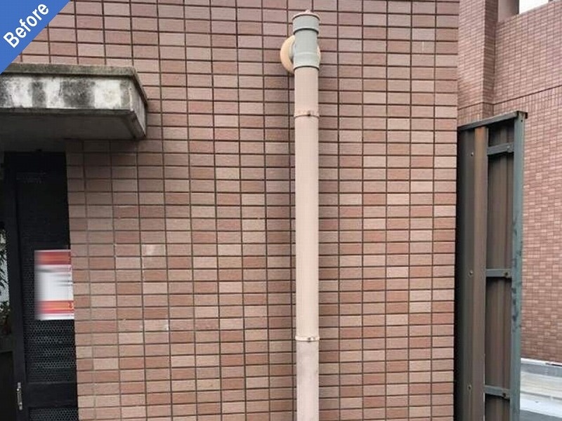 塗装前のマンションの雨樋