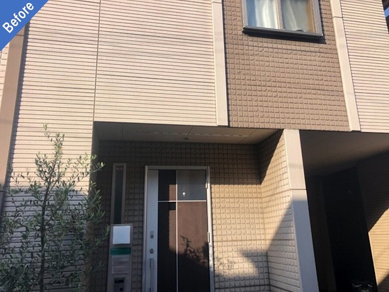 外壁塗装前の玄関廻り