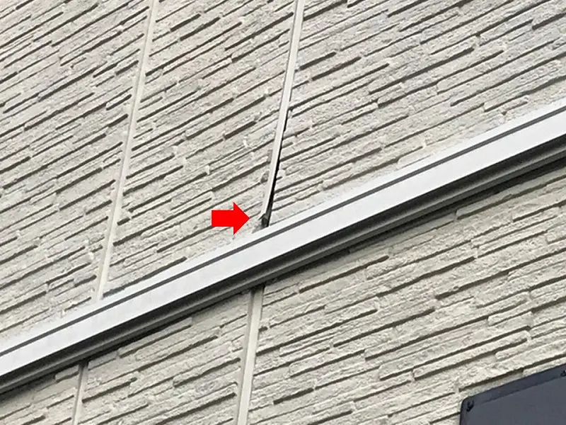 トヨタホームの外壁パッキンが劣化すると起こる症状 浮きや剥がれ