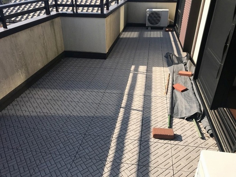 バルコニーの調査