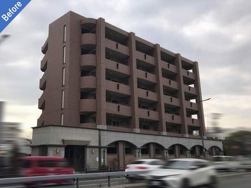 守口市の外壁塗装前のタイル外壁のマンション
