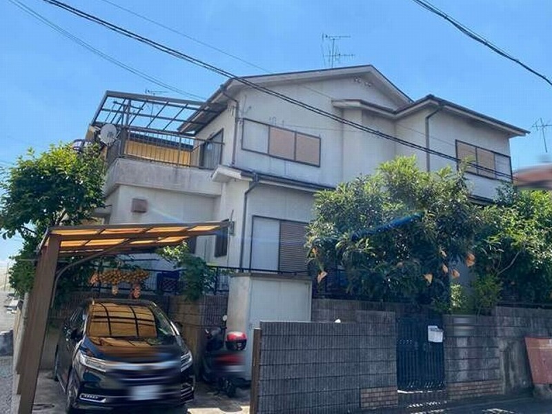 北葛城郡上牧町の屋根・外壁塗装工事のお見積もりに伺った住宅