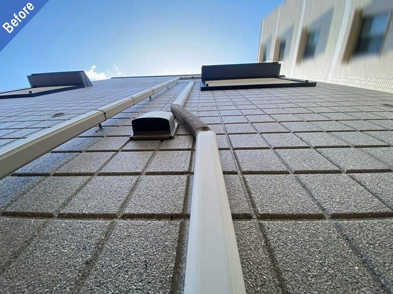 外壁塗装前の旭化成ヘーベルハウスのスリムダクトと雨樋