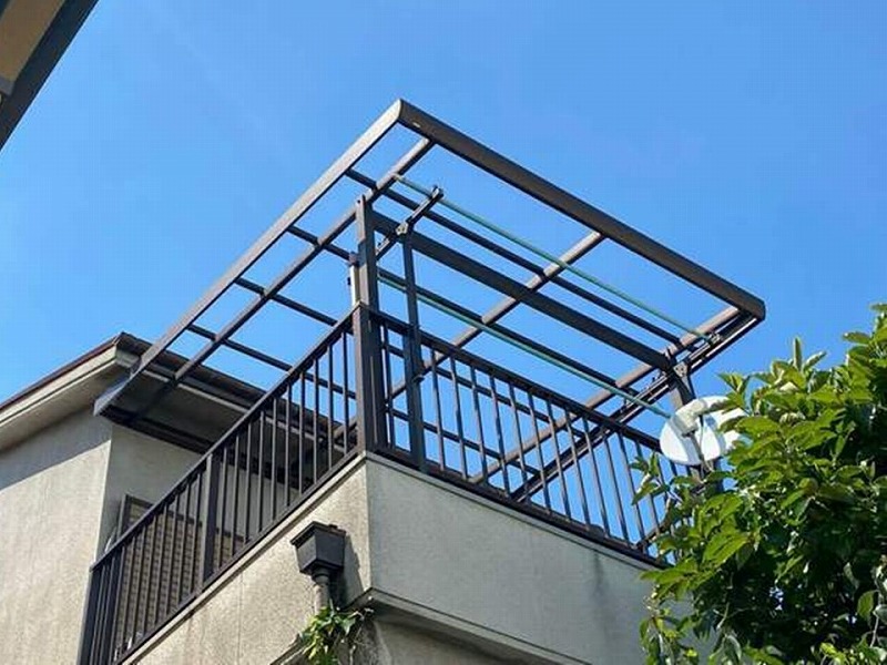 ベランダ屋根の波板がない状態