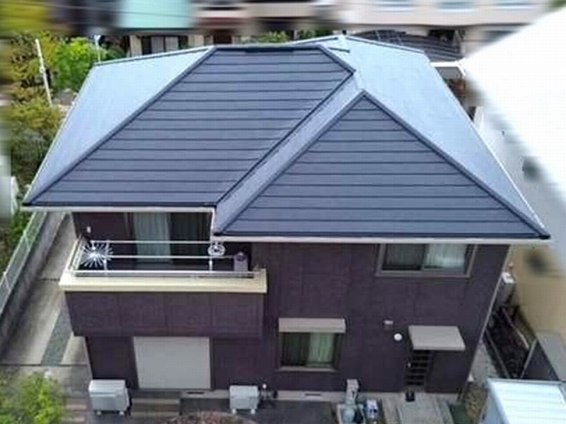 屋根工事・外壁塗装後の積水ハウスの全景