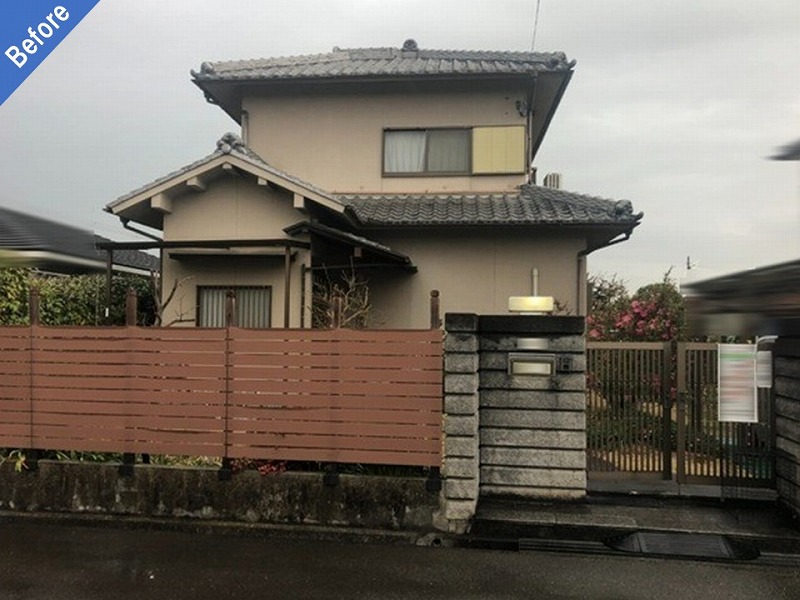 貝塚市の外壁塗装前のモルタル外壁の住宅